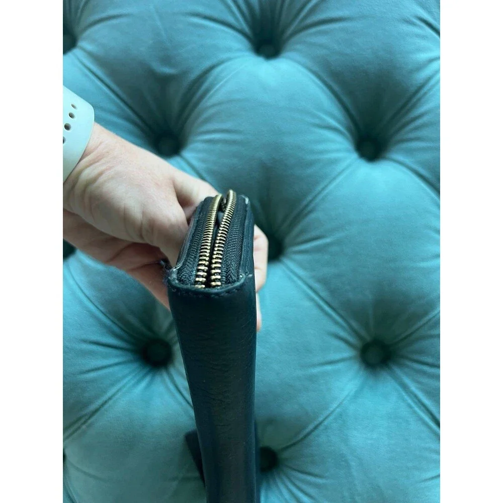 Kate Spade Large Zip Leather Black Wallet